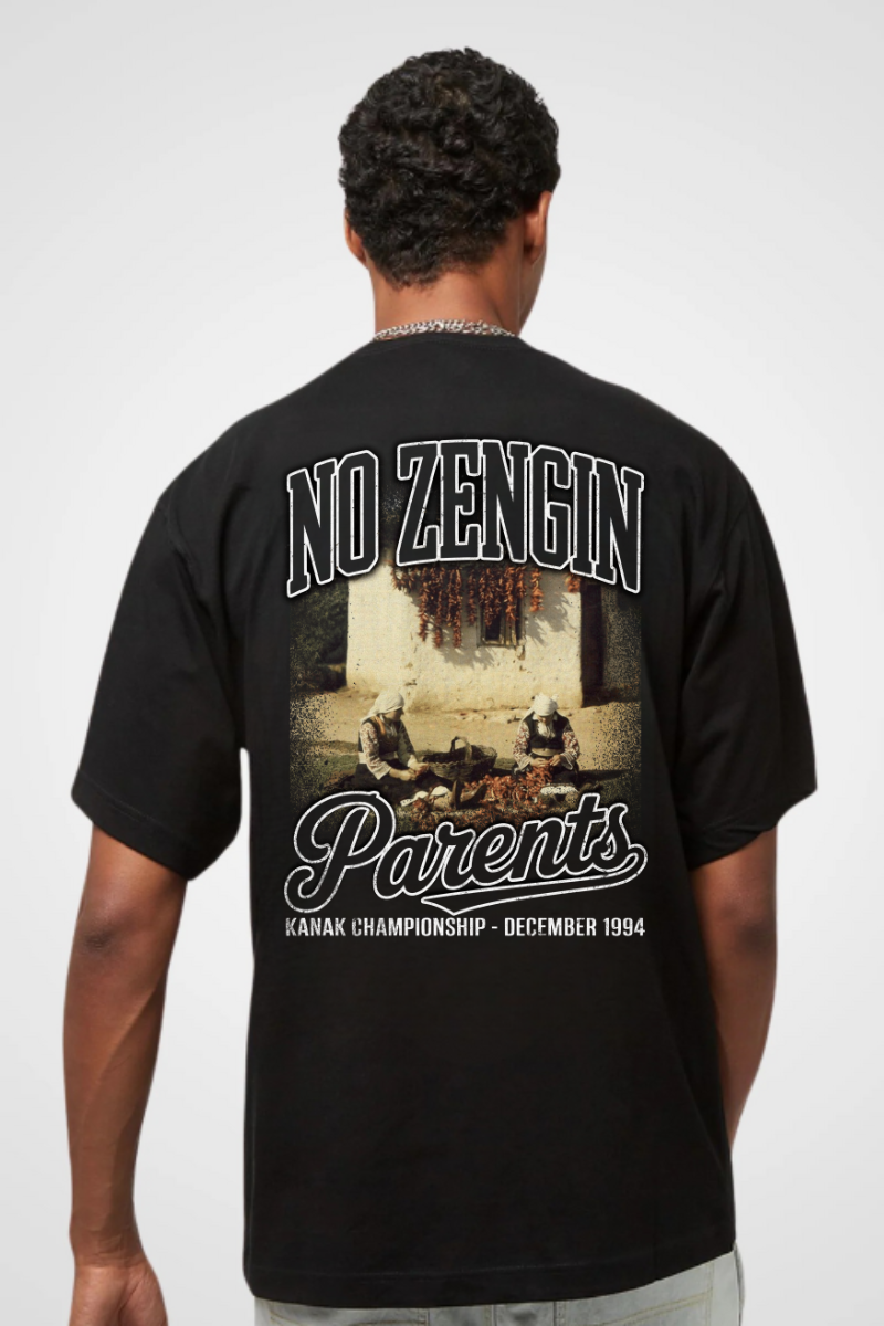 NO ZENGIN PARENTS - Oversized Shirt