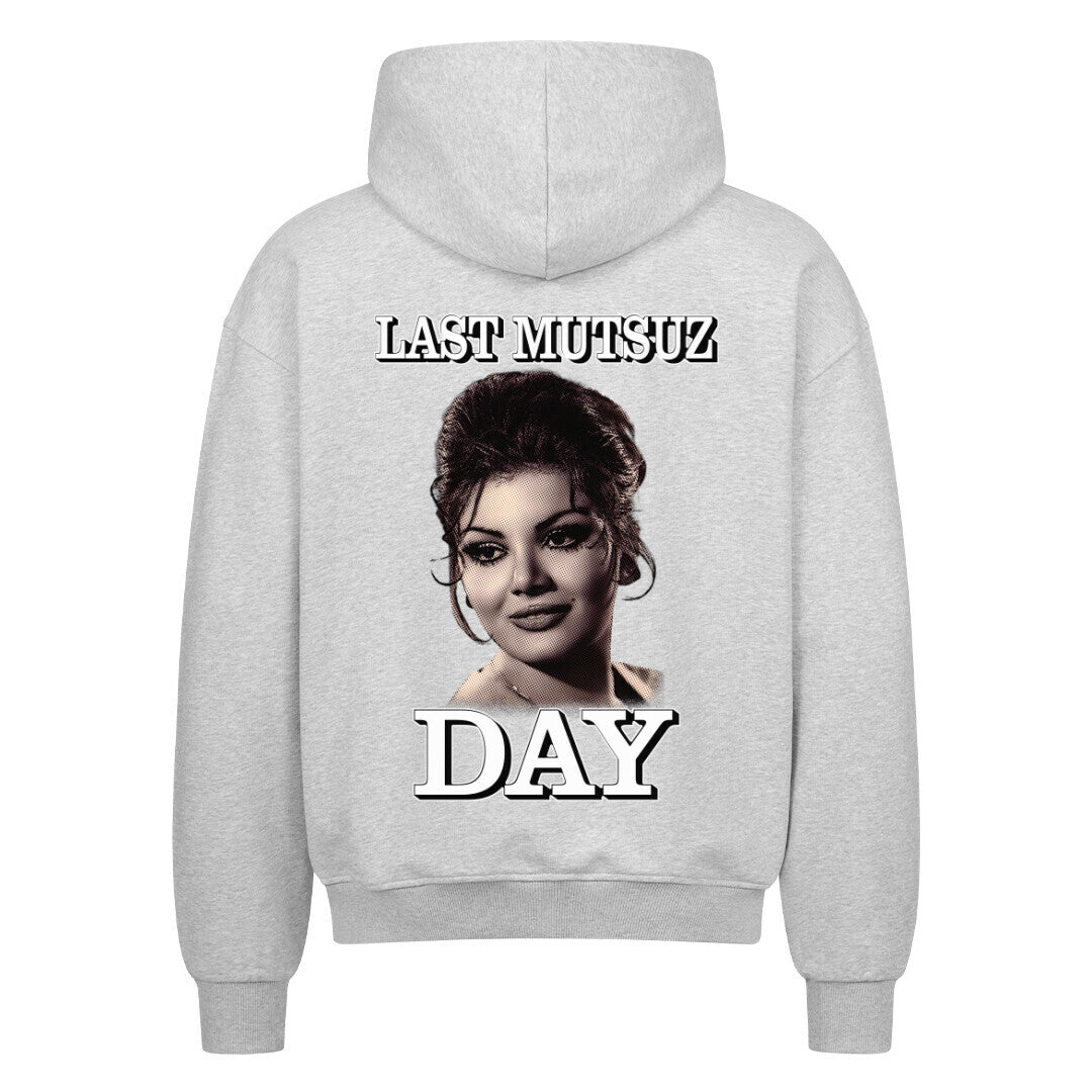 7b227210-ac75-451a-8222-879e404be7d5