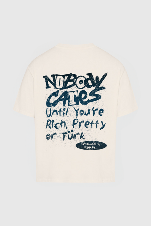 NOBODY CARES - Oversized Shirt